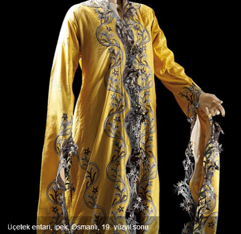 “Osmanlı İmparatorluğu’nun Son Döneminden Kadın Giysileri” Sadberk Hanım Müzesi’nde