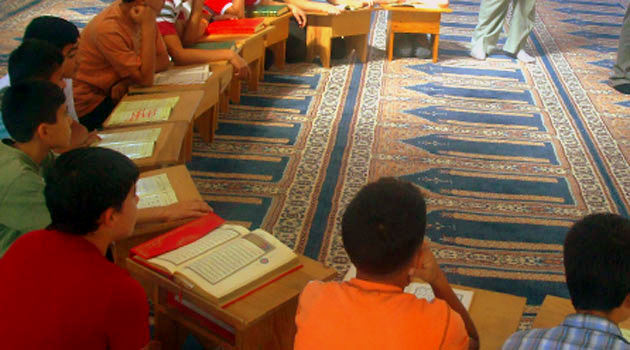 Çocuklar İçin Hem Dini Eğitim, Hem Tatil Aktivitesi
