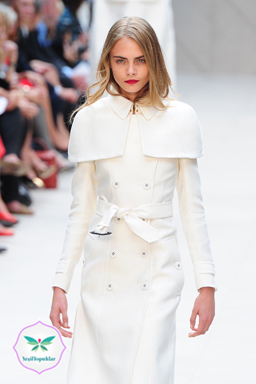 Burberry 2013 İlkbahar-Yaz Trençkot Modelleri-12