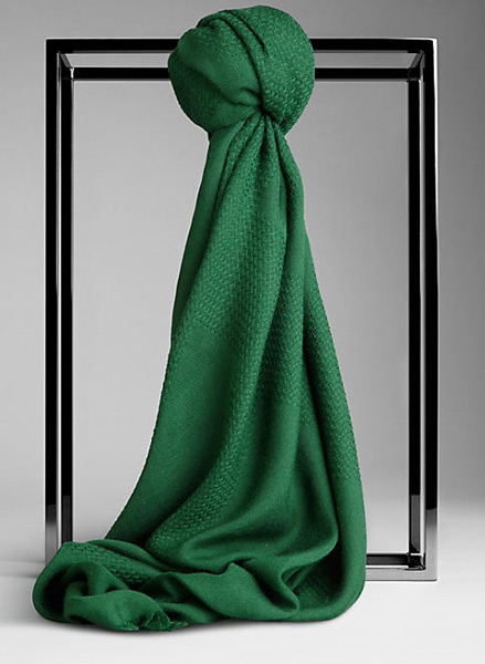 Burberry 2013 – 2014 Sonbahar Kış Eşarp Modelleri-2