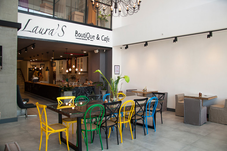 Laura’s Boutique & Cafe