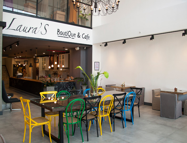 Laura's Cafe ve Butik