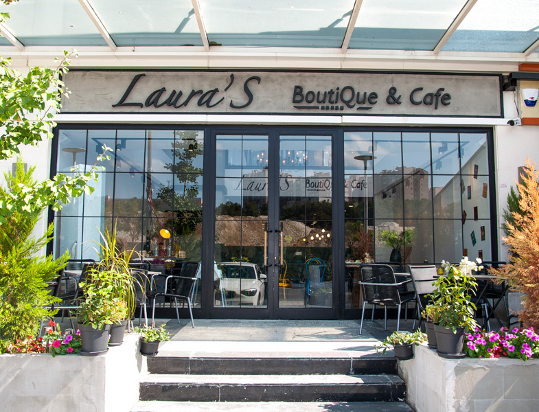 Laura's Cafe ve Butik