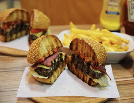 İş Dünyasının Ortasında Bir Burgerci: Komşu Kasap&Burger