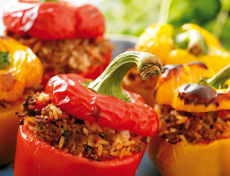 Renkli Biber Dolması Tarifi Resimlerle Tesettür Giyim Modelleri ve