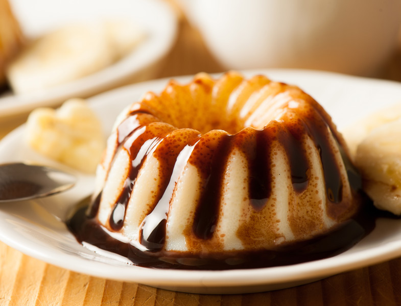 Çikolata Soslu Vanilyalı Puding Tarifi