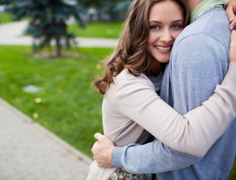 Eşinize Sevginizi Doğru Göstermenin 4 Yolu