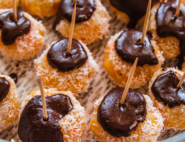 Çikolata Soslu Havuç Topları Nasıl Yapılır?