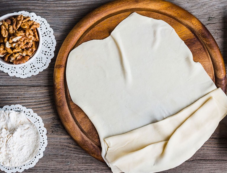 Kıymalı Cevizli Rulo Börek