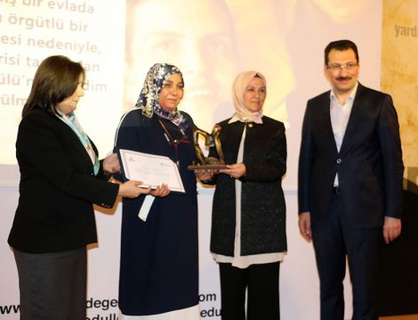 Yüksek İnsani Değerler Ödülleri (Saniye Altakhan)