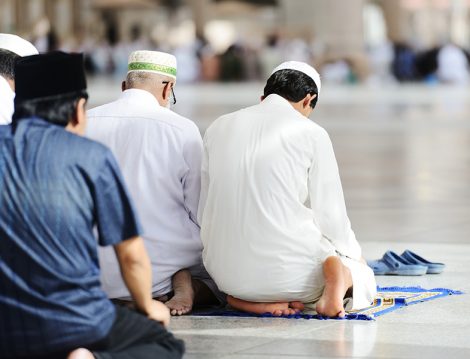 Hacca Gidemeyen Müslüman Arefe Gününde Ne Yapmalı