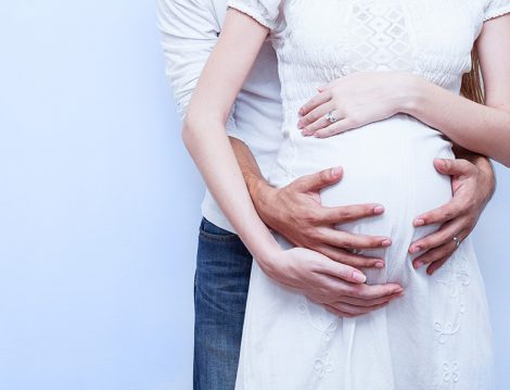Tüp Bebek Tedavisi Gören Kadınlar Doğal Yollardan da Gebe Kalabiliyor