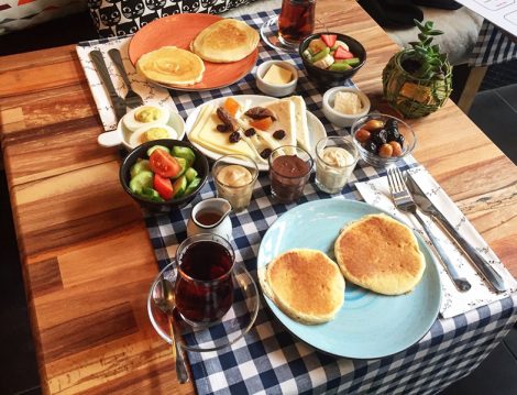 Anda Karaköy'de Bi Mutfak Kahvaltısı