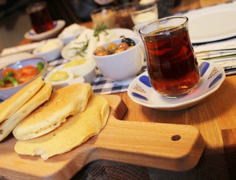 Anda Karaköy'de Bi Mutfak Kahvaltısı