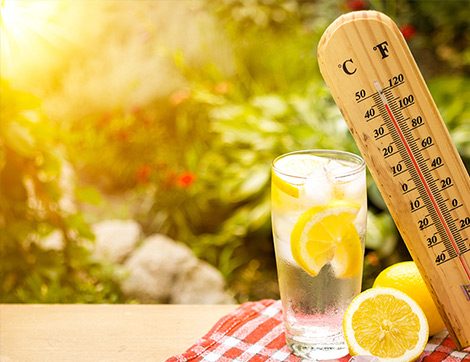 Güneş Çarpmasına Karşı En Az İki Litre Su!