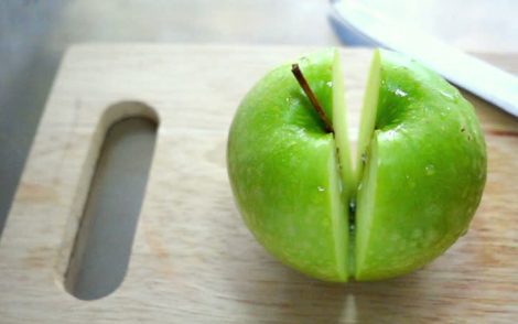 Tatlısından Salatasına Elma İle Yapılan 4 Tarif