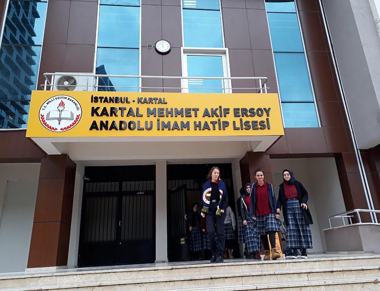 Kartal Mehmet Akif Ersoy Anadolu İmam Hatip Lisesi Ders Zili Uygulaması