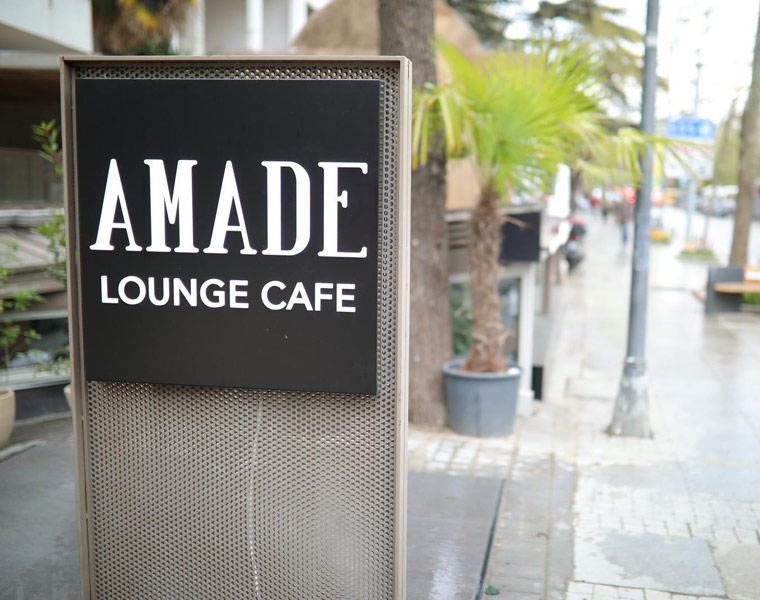 Amade Lounge Cafe