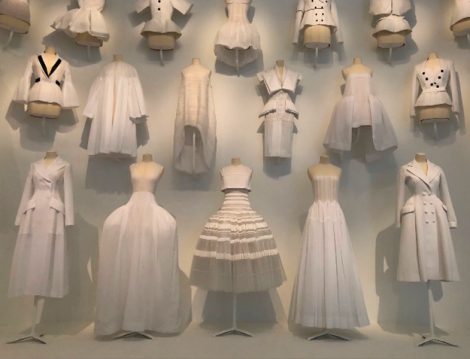 Christian Dior Paris'ten Dünyaya Sergisi - Etek, Bluz ve Elbiseler