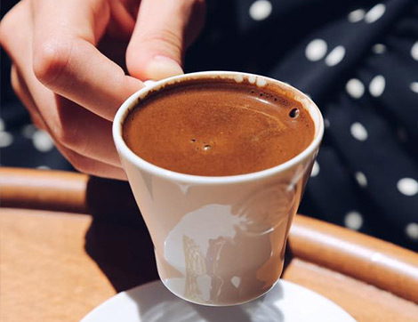 Türk Kahvesinin Anlamı: Karşılıklı Sohbet