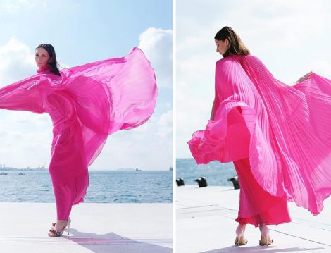 Türk Modacı Nihan Peker'in Yaz Koleksiyonundan Uçuş Uçuş Pliseli Elbise