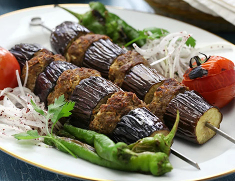 Fırında Nefis Patlıcan Kebabı Nasıl Yapılır? En Lezzetli ve Pratik Patlıcan Kebabı Tarifi