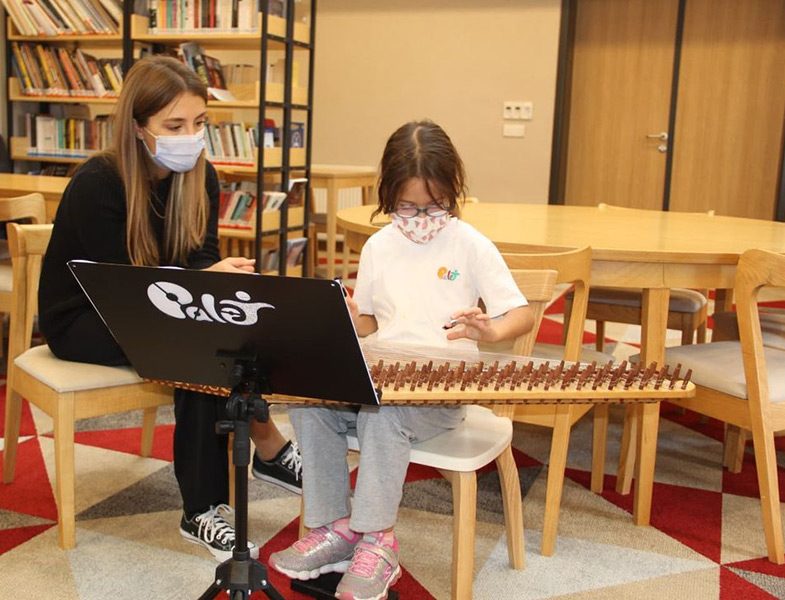 Palet Türk Müziği İlkokulu Kanun Dersi