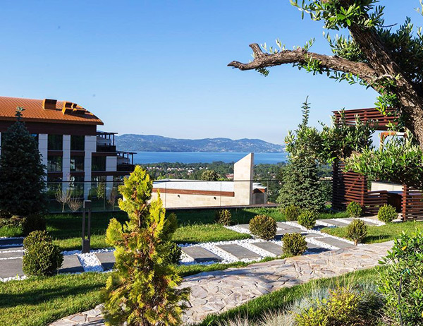 Cabir Deluxe Hotel Sapanca’da İstanbul’a Yakın Ama Gözlerden Uzak Bir Tatil