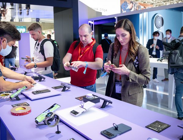 Samsung Galaxy Akıllı Telefonlar ve Tabletler