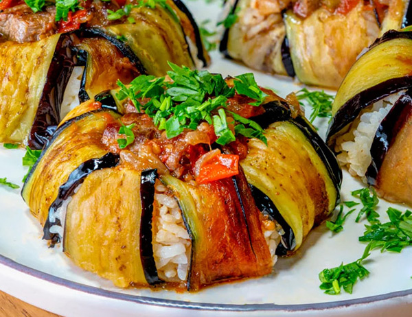 Ramazan’ın 19. Gününe Özel Pilavlı Patlıcan Kapama Tarifi