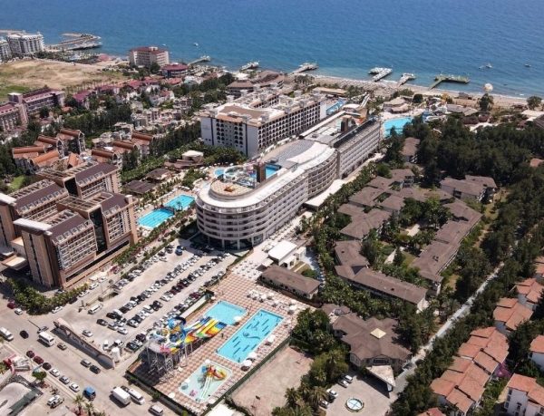 Antalya'da Ayrıcalıklı Bir Tatil Deneyimi Sunan Oteller