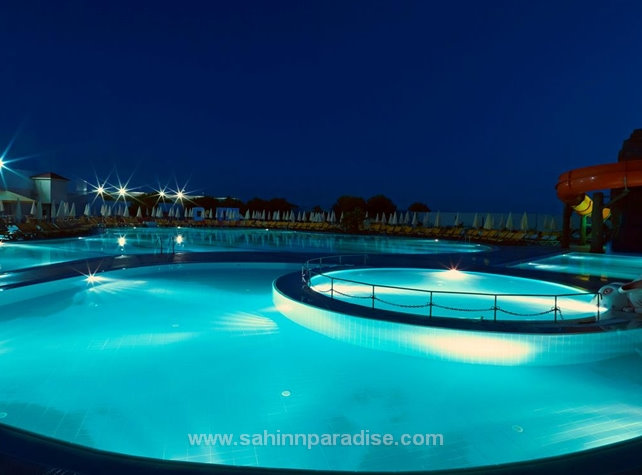 Şah inn Paradise İle Alternatif Tatilin Tadını Çıkarın
