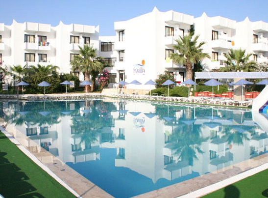Çeşme’nin Muhafazakar Otellerinden Biri Club Familia Otel