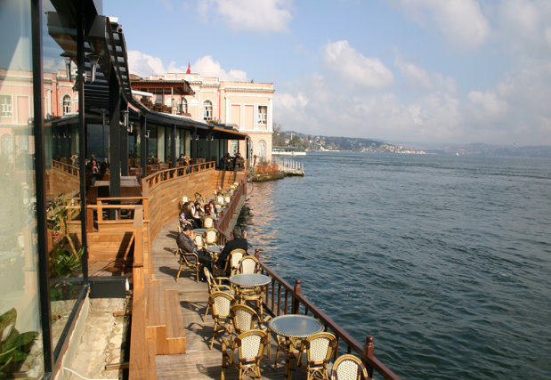 Boğaz’da Alkolsüz Bir Mekan Oba Restoran&Cafe