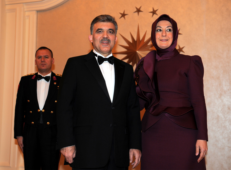 Hayrünnisa Gül Kıyafet Seçimi İle Beğeni Topladı!