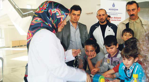 Mucitler Atölyesi’nde Çocuklar Bilimle Tanışıyor