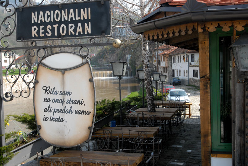 Leziz Boşnak Yemekleri İçin “İnat Kuca”