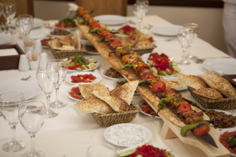 Kebaplar Metreyle, Yemesi Keyifle…