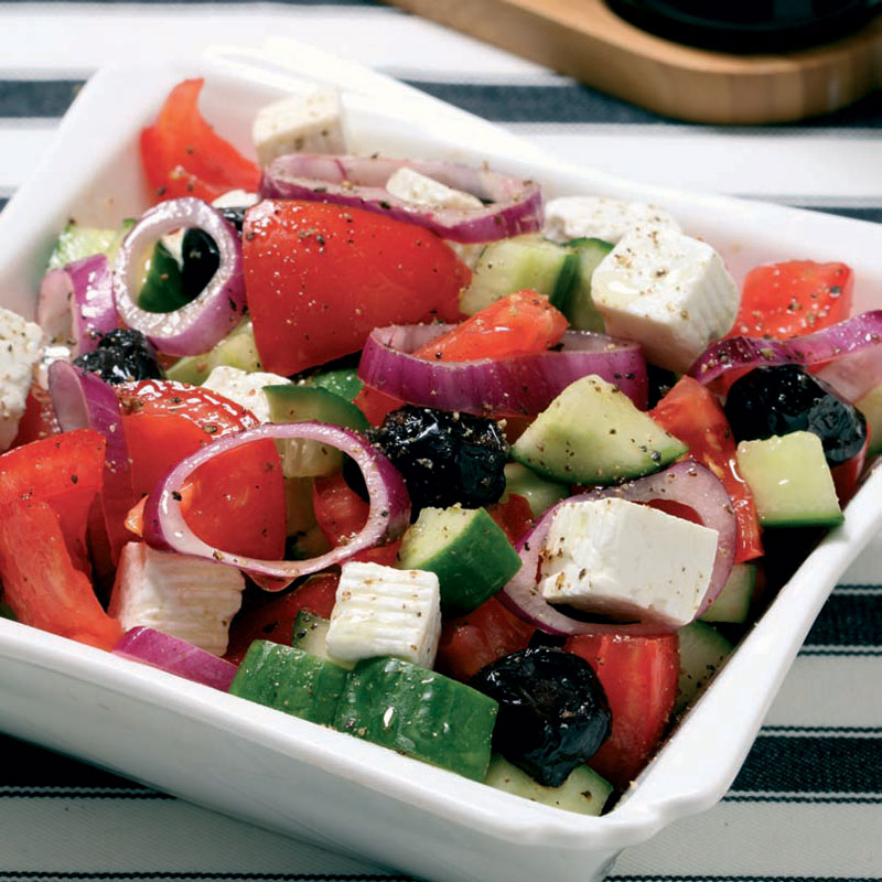 Peynirli kolay salata