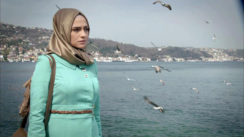 Huzur-Sokağı-Kayra-Şükran-Kıyafetleri