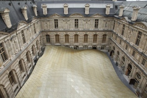 Louvre Müzesi'nden Uçan Çatı