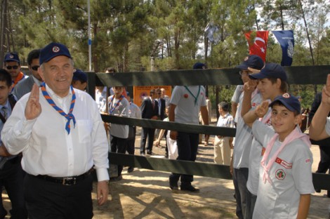 İbb’den Çocuklara Ücretsiz İzcilik Kampı
