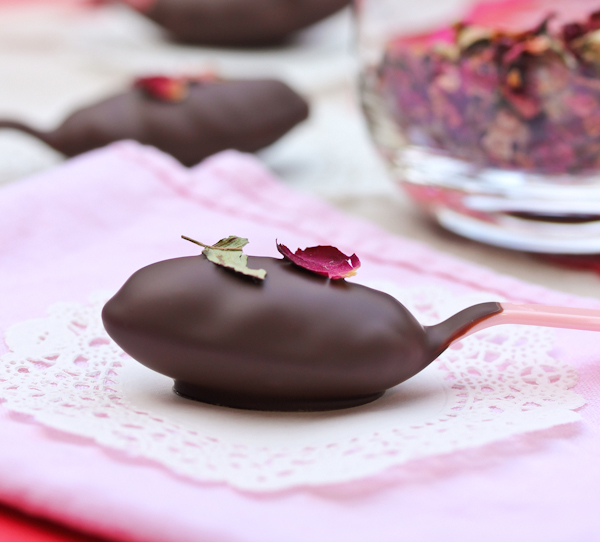 Çikolata ve Güllü Kaşıkta Truffle Tarif