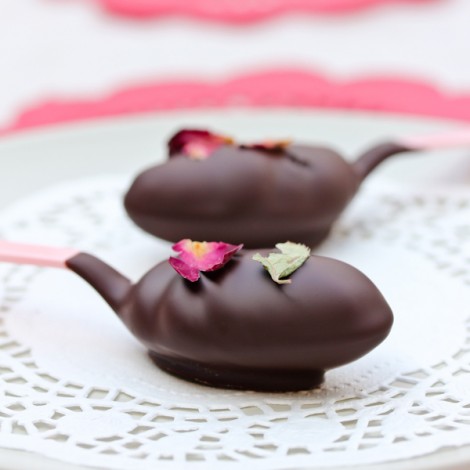 Çikolata ve Güllü Kaşıkta Truffle Tarif