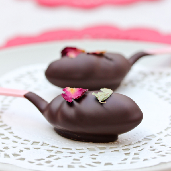 Çikolata ve Güllü Kaşıkta Truffle Tarif