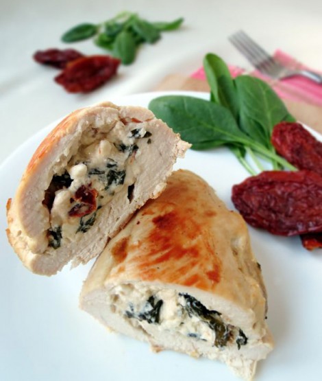Ispanaklı Peynirli Tavuk PoğaçaTarifi
