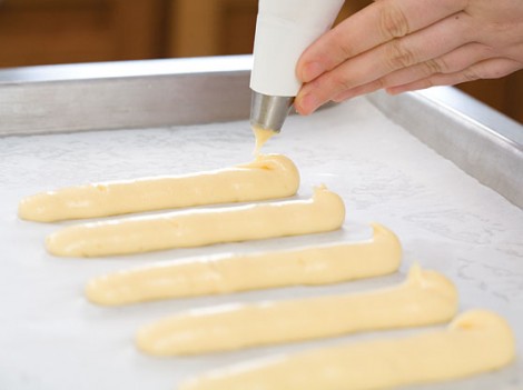 Profiterol ya da Ekler Pasta Tarifiyle Tatlı Zamanı