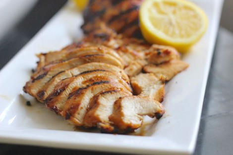 Arpa Şehriye Salatası Eşliğinde Tavuk Tarifi