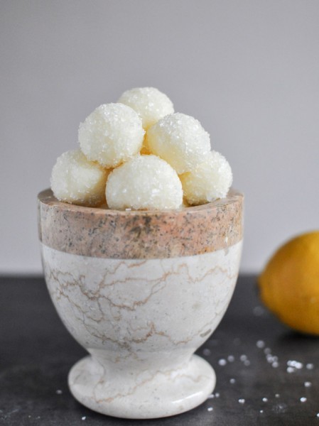 Limonlu ve Beyaz Çikolatalı Truffle Tarifi