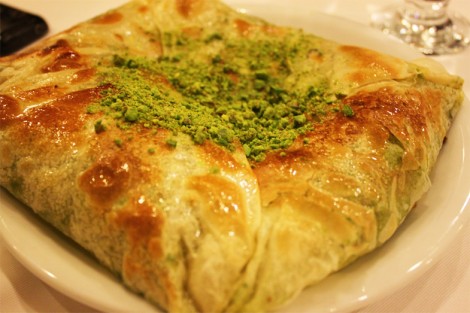 Alkolsüz Mekanlar Çanak Kebap ve Katmer Göztepe